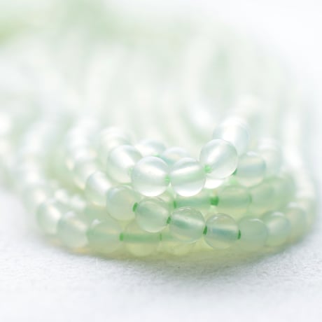ニュージェイド 4mm A (丸玉)