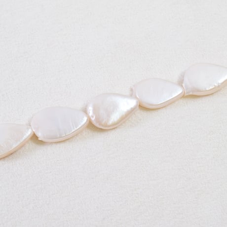 淡水パール　ホワイト　ドロップ　約10×16mm　【38cm】