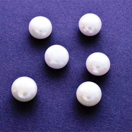 淡水パール ホワイト ボタン 10.5～11mm 片穴【1ペア】