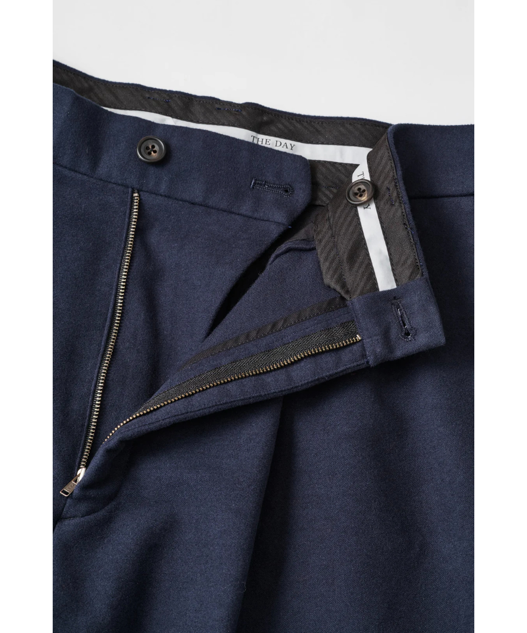 BRITISH MOLESKIN 2 TUCK WIDE PANTS / NAVY | CLO