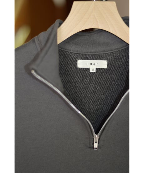 HALF ZIP SWEAT / CHARCOAL GRAY