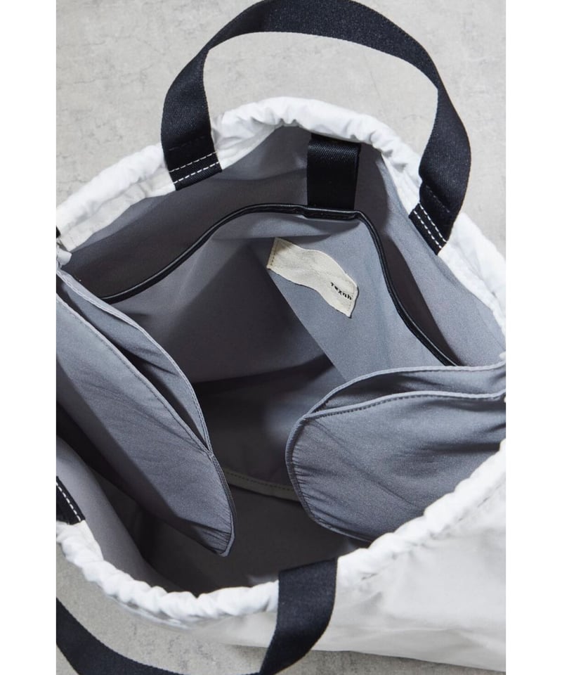 TRIANGLE KNAPSAC / FABRIC | CLOTH&CLOTHING 公式オン...