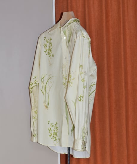 regular collar print  shirt / BEIGE
