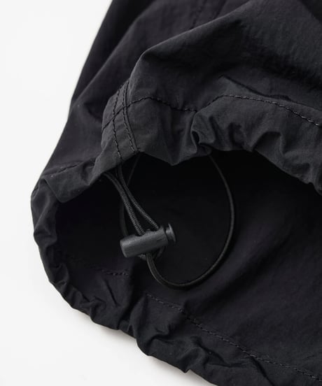 WINDS-DAY COTTON NYLON KNEE TUCK PANTS / BLACK