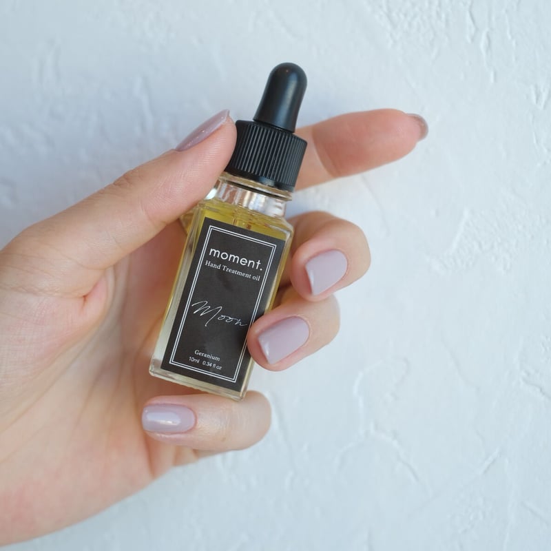 moment. Hand Treatment oil “MOON” | moment.robe