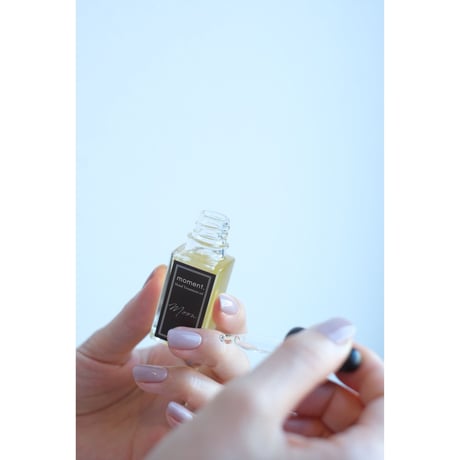 moment. Hand Treatment oil “MOON”