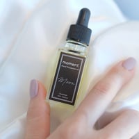 moment. Hand Treatment oil “MOON”