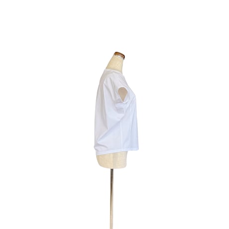 support surface サポートサーフェス　背面プリーツ・カットソー  White