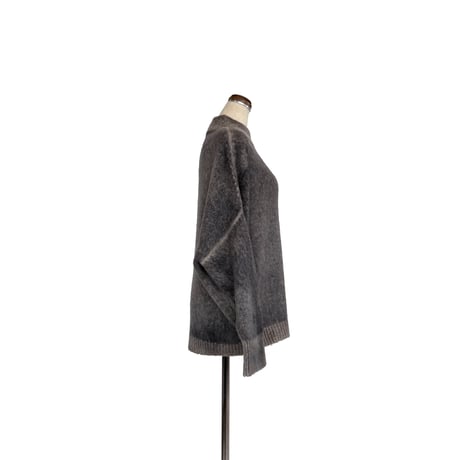 AVANT TOI（アヴァントワ)  ハンドペインテッド起毛タートルネック・プルオーバー