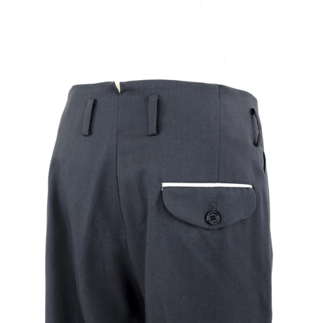 support surface サポートサーフェス　ワンタック・クロップドパンツ