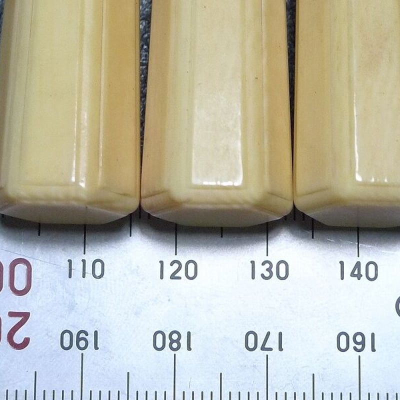 三味線 糸巻き 素六面取り 天然素材 3本セット 天然三味線糸巻き3本セット 細棹 中棹 素六面取り - メルカリ