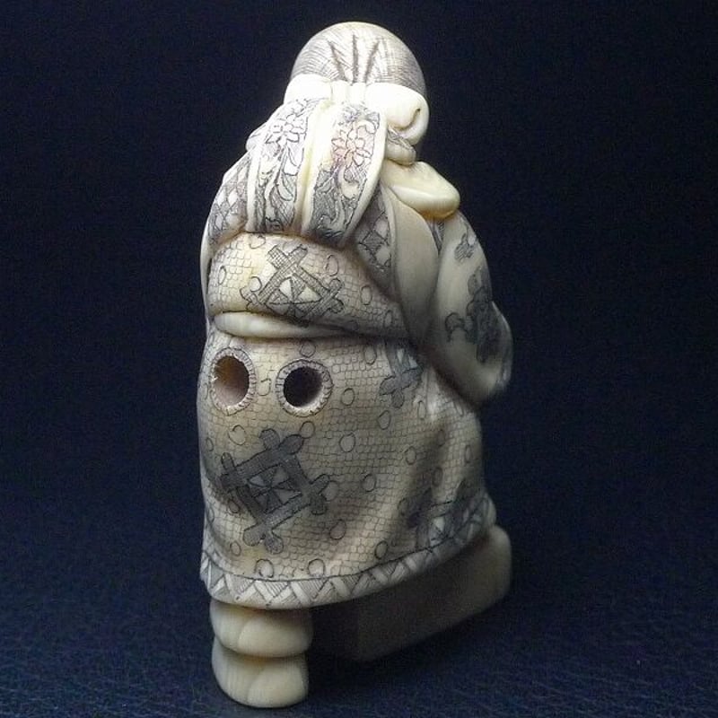 △鈴木作・本象牙猿と老人根付29g・提げ物△NE78△ | 象牙屋本舗 こほ