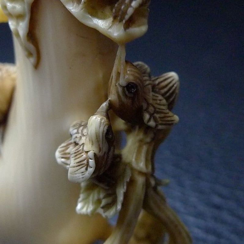 △松山作・本象牙茄子鳥彫刻鼻煙壷13g・提げ物根付△NE14△ | 象牙屋