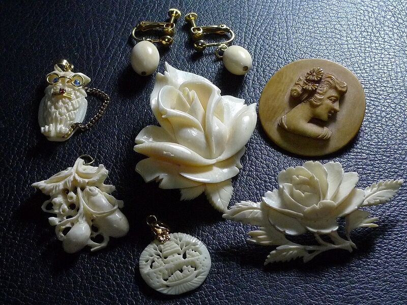 イヤリング ネックレス ブレスレット ブローチ アクセサリー まとめ売り 可憐に舞う桜の花びらに春の訪れを感じて Canal 4℃の「Sakura