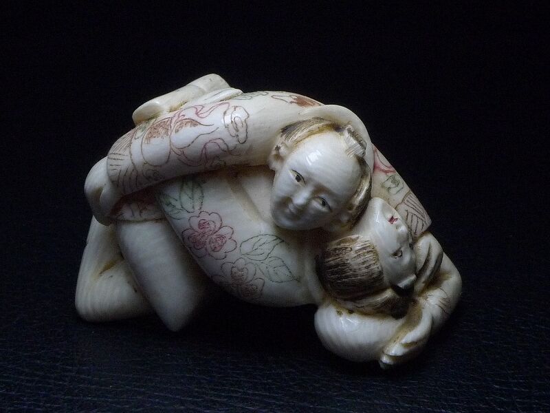 △忠友作・本象牙春画根付31g・提げ物△NE48△ | 象牙屋本舗 こ