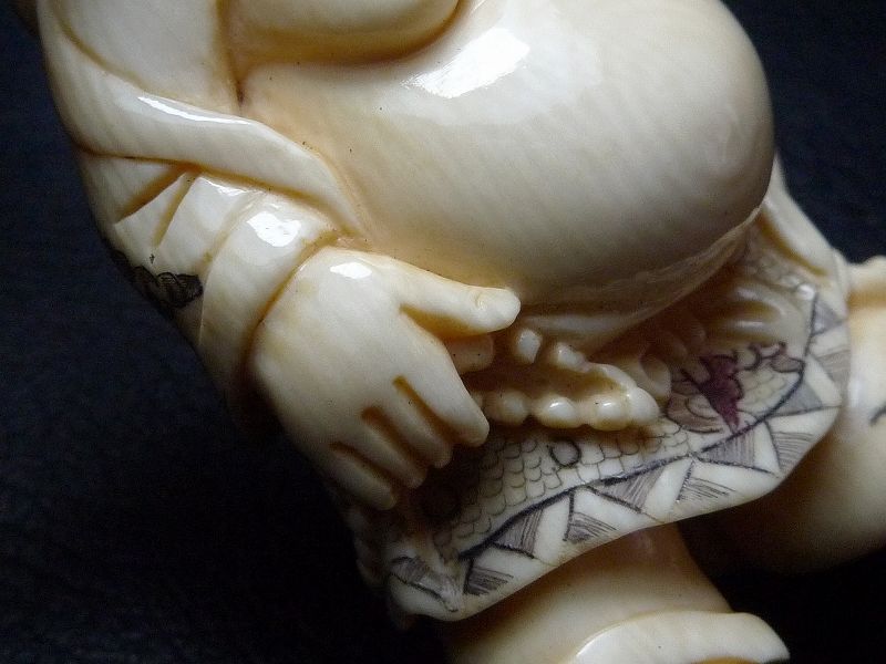 △鈴木作・本象牙布袋根付31g・提げ物△NE7△ | 象牙屋本舗 こほく堂