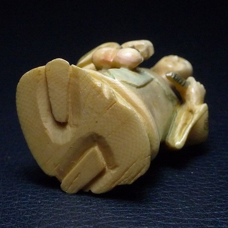 △本象牙商人根付28g・提げ物△NE19△ | 象牙屋本舗 こほく堂 本象牙と