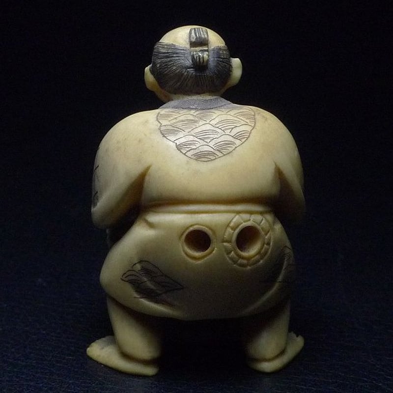 象牙風　魔除け彫刻　根付　置物　提げ物 象牙風 魔除け彫刻 根付 置物 提げ物