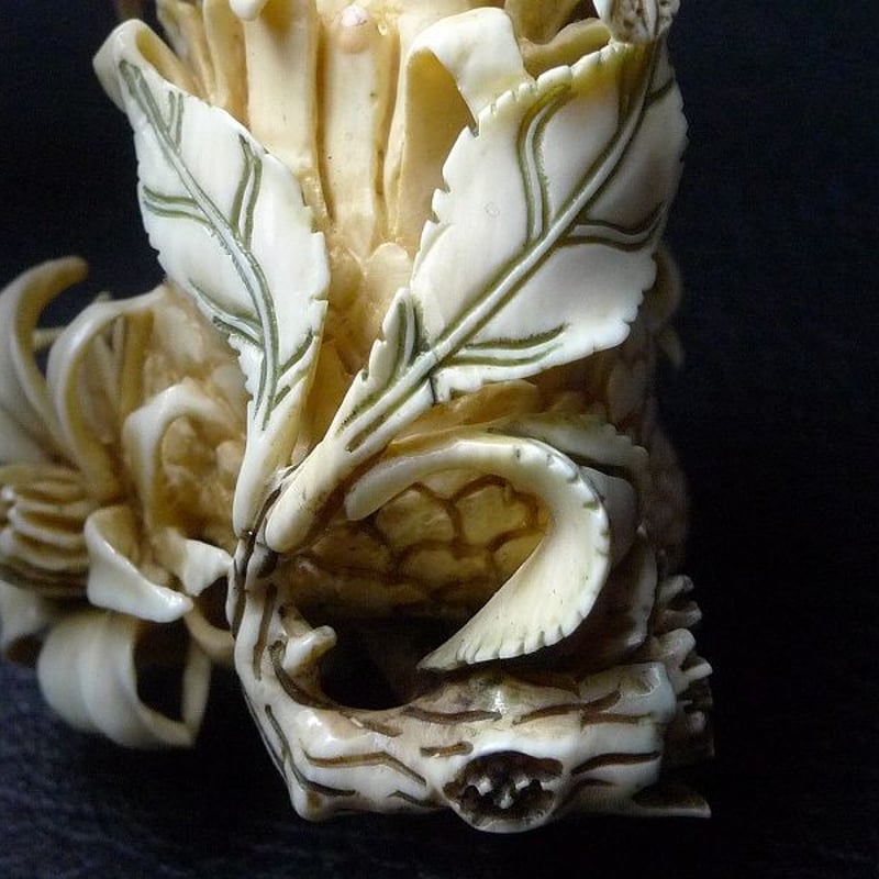 △松山作・本象牙花蝶彫刻鼻煙壷22g・細密彫刻△NE11△ | 象牙屋本舗