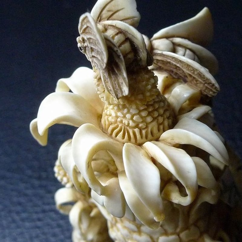 △松山作・本象牙花蝶彫刻鼻煙壷22g・細密彫刻△NE11△ | 象牙屋本舗