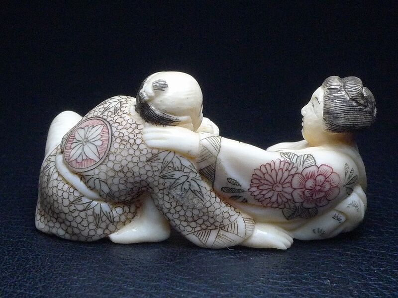 象牙風 印籠 根付 春画 薬入れ 骨董品 古美術 艶本 象牙風 印籠 根付 春画 薬入れ 骨董品 古美術 艶本 - メルカリ