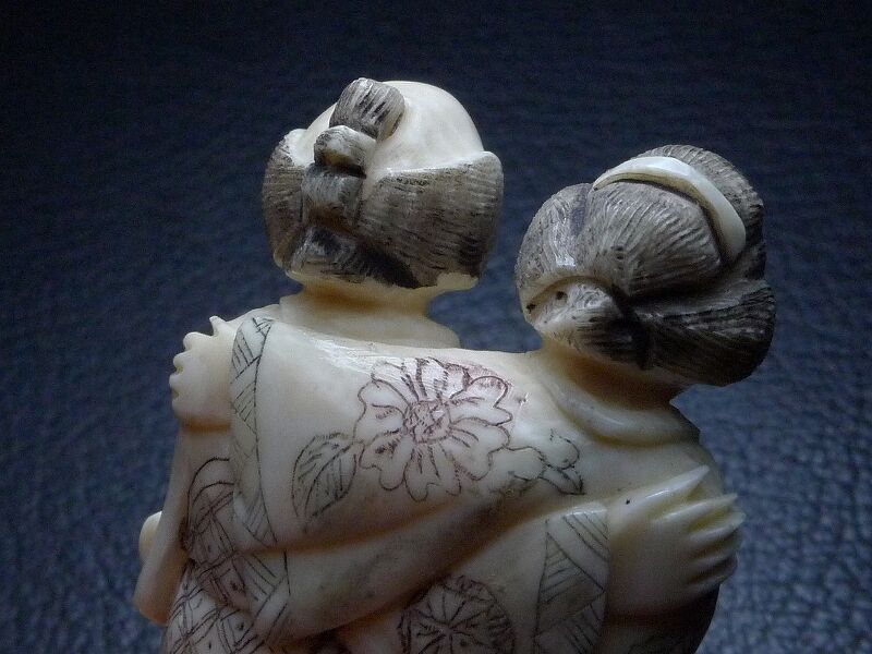 春画 根付 木箱付き △光之?作・本象牙春画根付17g・提げ物△NE43△ | 象牙屋本舗 こほく堂