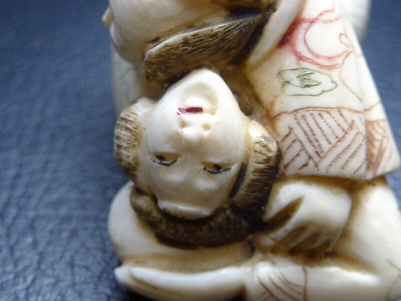 根付 銀製 春画 △本象牙春画根付13g・提げ物△NE61△ | 象牙屋本舗 こ
