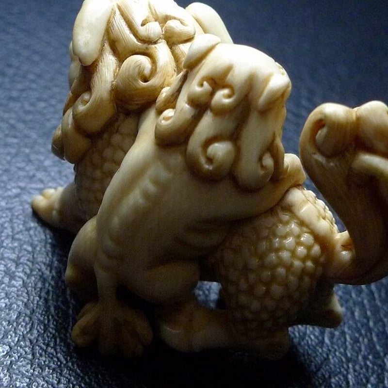 △耕月作・本象牙獅子親子根付19g・提げ物△NE35△ | 象牙屋本舗 こほ