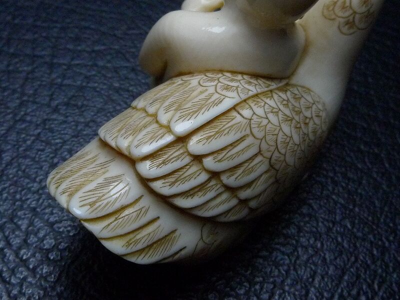 △松山作・本象牙赤子と白鳥根付17g・提げ物△NE33△ | 象牙屋本舗 こ