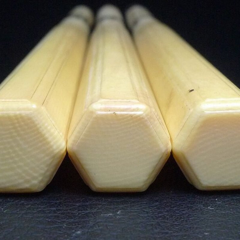 △三味線道具/本象牙材六角面取糸巻69g/糸締め3本セット材料△NE99