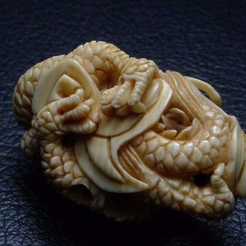 時代 堤物 根付 天然素材 獣牙 骨 標本 魔除け 提げ物【CM270】 時代 堤物 根付 天然素材 獣牙 骨 標本 魔除け 提げ物【CM270