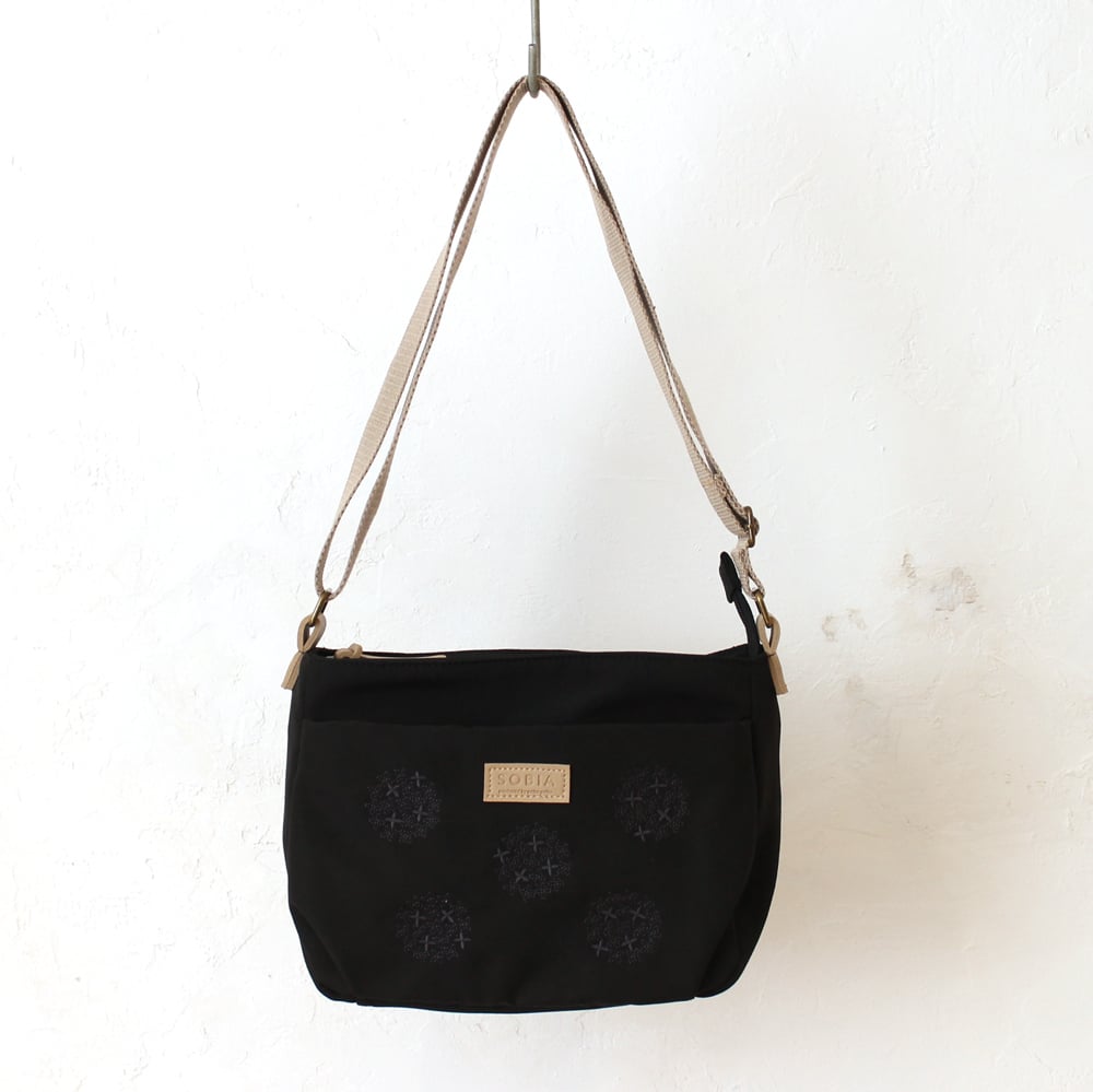 撥水】フロース刺繍ショルダーバッグ | BuonaVita Online Shop
