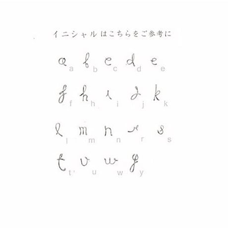 イニシャルデザインネックレス