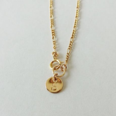 ロング&ショートデザインチェーンネックレス(イニシャルプレート付き)