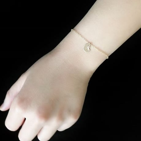 イニシャルハートプレートチェーンブレスレット