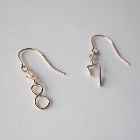 数字(ナンバー)フックピアス(片耳)
