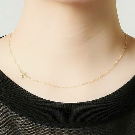 イニシャルスターサイドネックレス