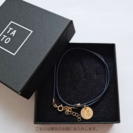《CLASSY.ONLINE掲載アイテム》数字(ナンバー)プレートレザーコードネックレス