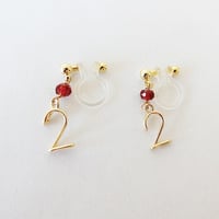 数字(ナンバー)と誕生石のイヤリング(ノンホールピアス)