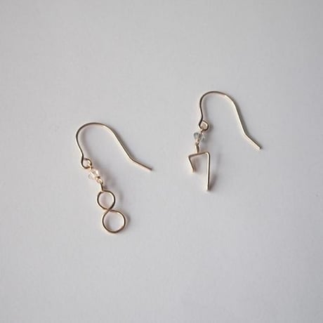 数字(ナンバー)フックピアス(片耳)