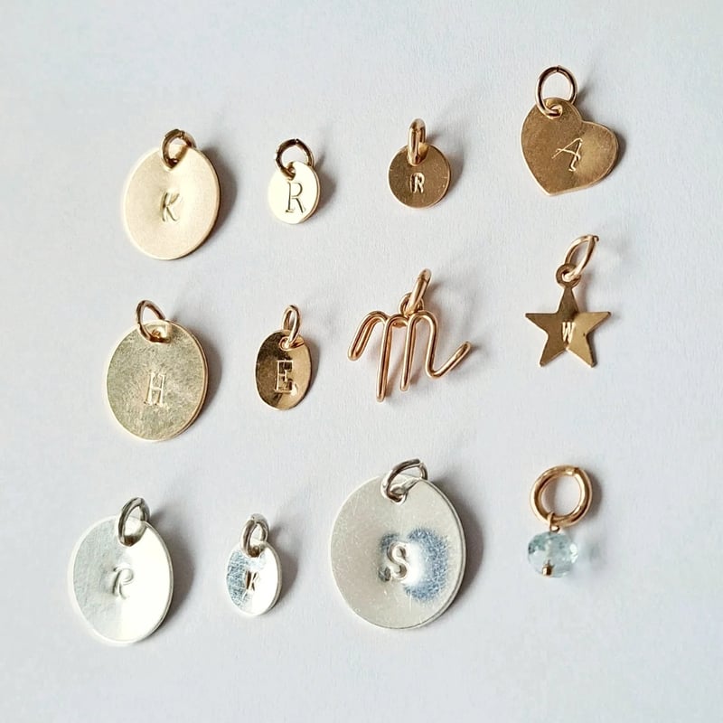 K10 ネックレス イニシャルチャーム K10イニシャルチャーム（H）｜ネックレスチャーム｜ノジェス 公式