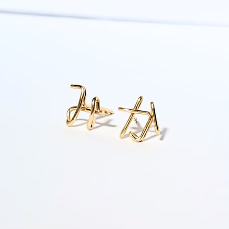ひらがなスタッドピアス （片耳）