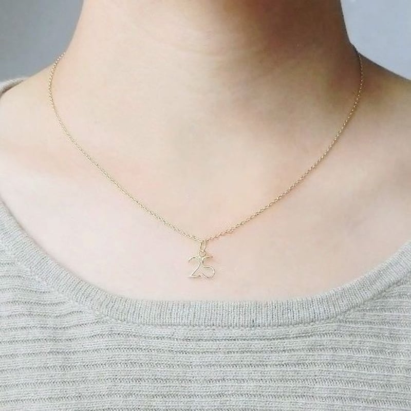 数字(ナンバー)2ケタチャーム『10金』【着せ替えネックレス用