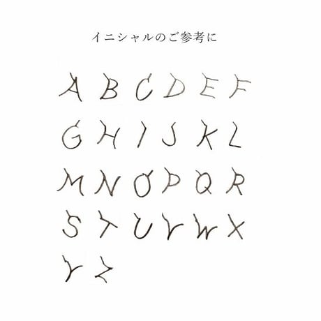 イニシャルロングネックレス