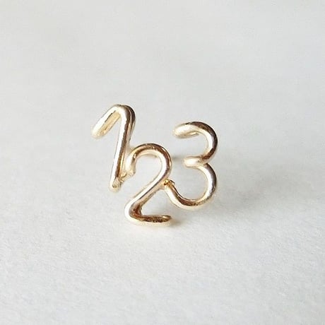 数字(ナンバー) 3ケタピアス　モーション