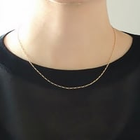 オーバルデザインチェーンネックレス (2桁数字プレート付き)