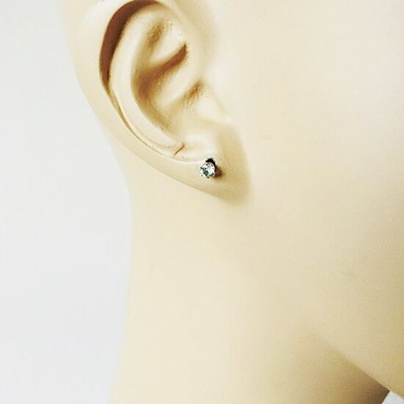 数字(ナンバー)2ケタと誕生石のスタッドピアス 【10金