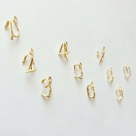 数字(ナンバー)イヤリング(スクエア/片耳)