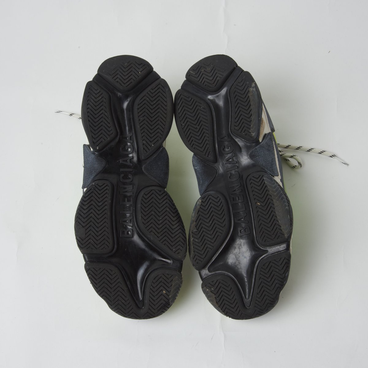 新品 BALENCIAGA Triple S ファーライニング グレー 42 楽天市場】バレンシアガ BALENCIAGA トリプルS ファー メッシュ