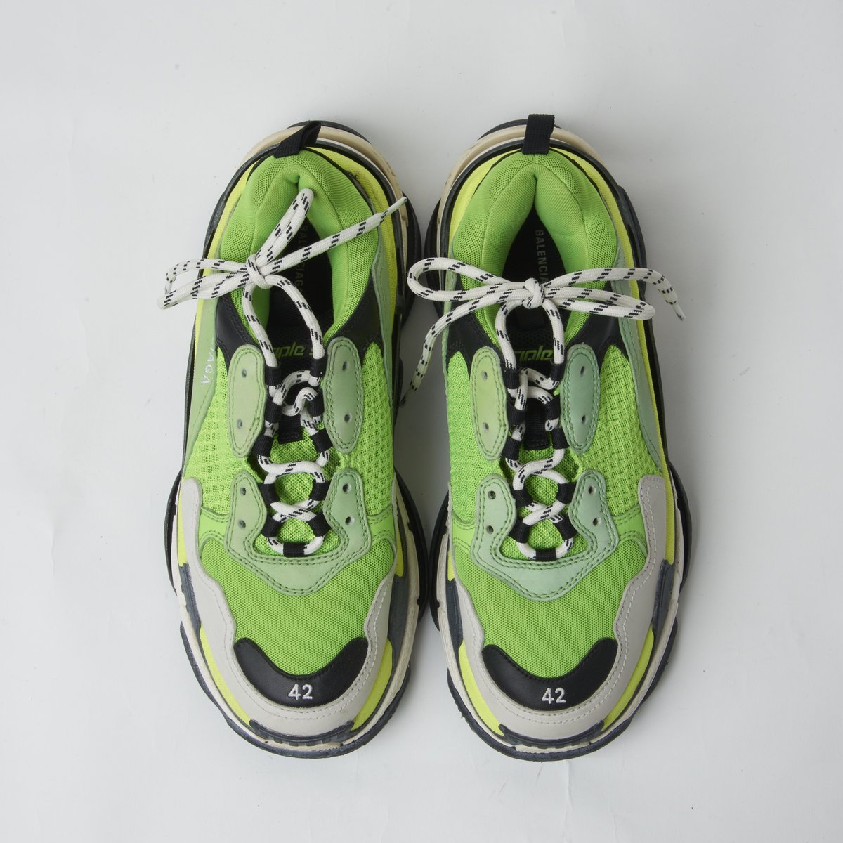 BALENCIAGA triple S ライトグリーン 42 | MLS BALENCIAGA triple S ライトグリーン 42 | MLS